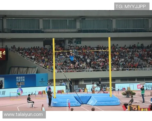 上海足球队在钻石联赛中的拼搏历程与荣耀时刻回顾 上海足球队在钻石联赛中的拼搏历程与荣耀时刻回顾