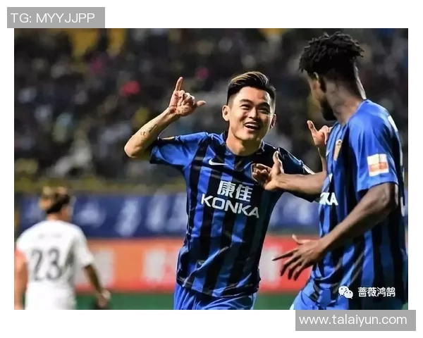 足球明星海报测评图片解析与推荐让你了解明星背后的故事与魅力