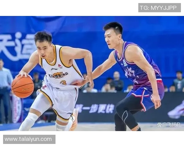 深圳篮球队战术革新引发热议探索新打法与团队协作的完美结合